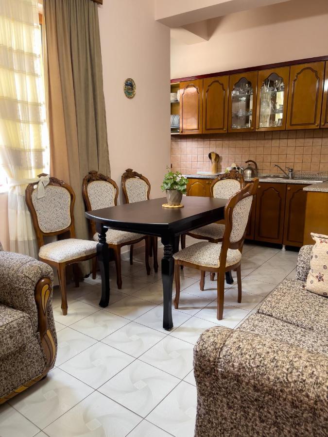 White Villa Берат Экстерьер фото